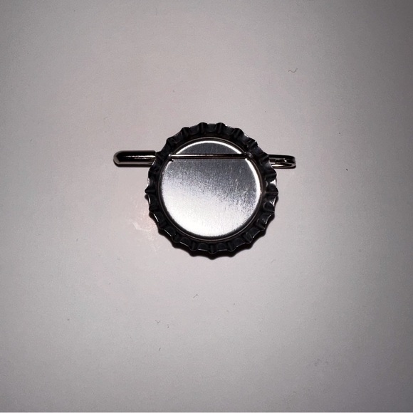 *Free with Purchase* Disney/Pixar Grape Soda Pin - Picture 3 of 3